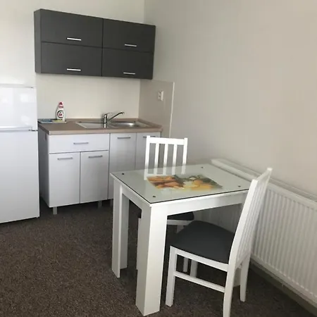 Apartmanove V Priemyselnej Zone